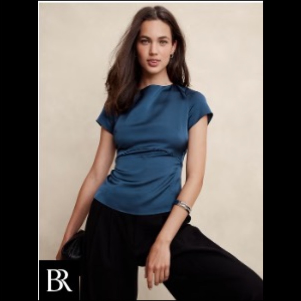 Banana Republic Blue Fitted Cap Sleeve T-Shirt